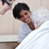 Des cours de français pourront être suivis tout au long de la formation d'auxiliaire de santé.